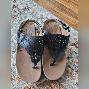 Rockport Black and Tan Women's Sandals